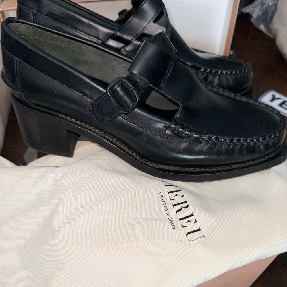 Hereu black Maryjane style women’s shoes. Beautifully handcrafted . Size 9 1/2 - Picture 6 of 17